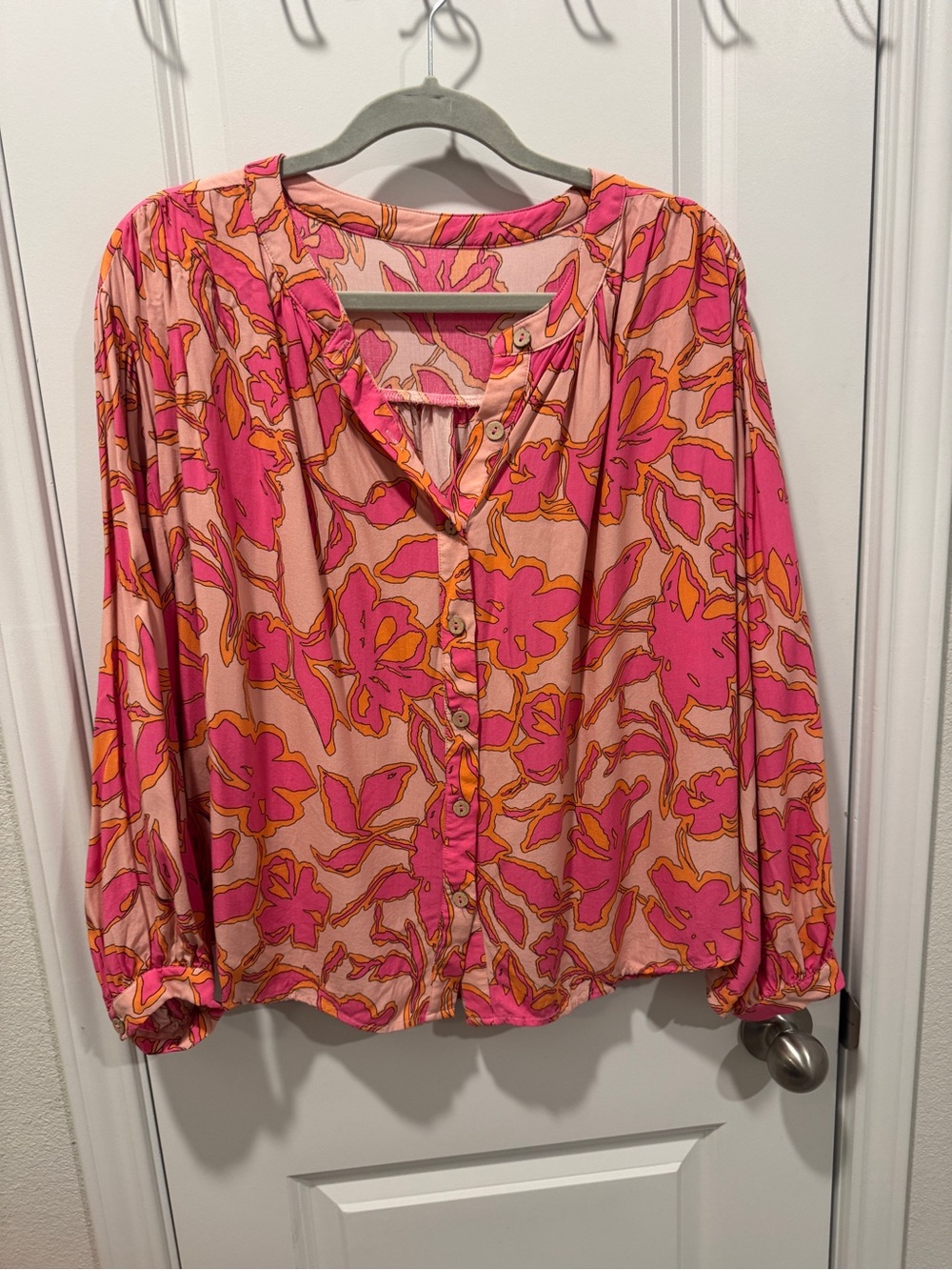 Women’s Pink Floral Button-Front Blouse